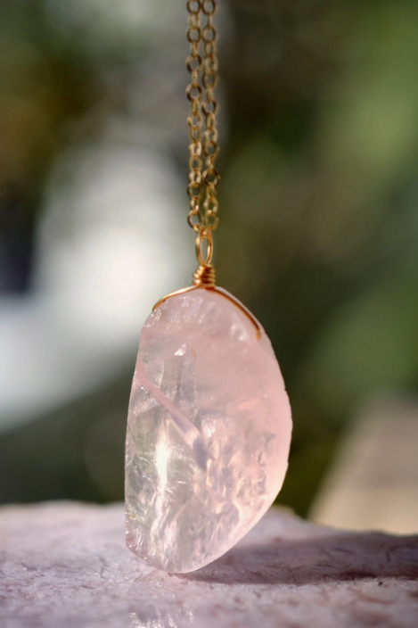 Rose quartz necklace hotsell