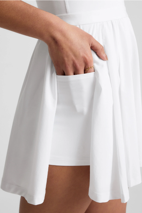 SCORE PLEATED DRESS TRUE WHITE