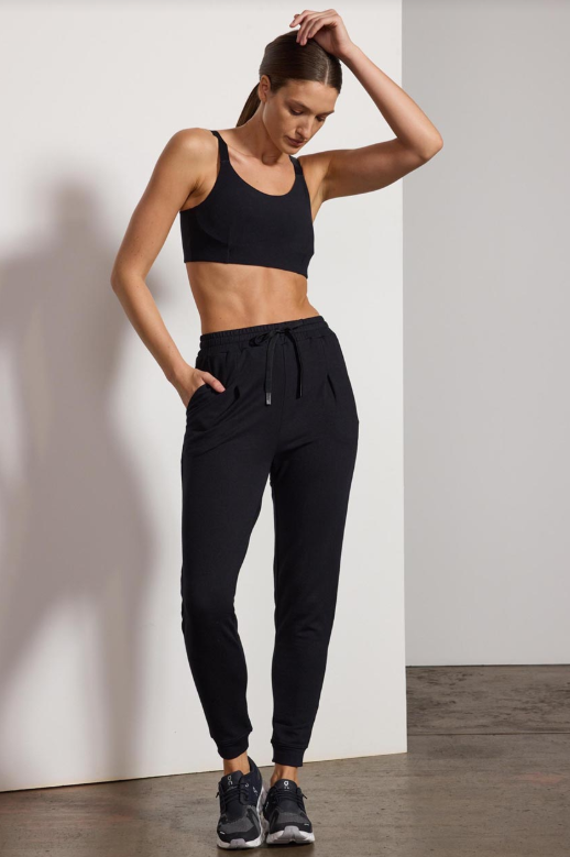 SERENE PLEATED FRONT JOGGER BLACK