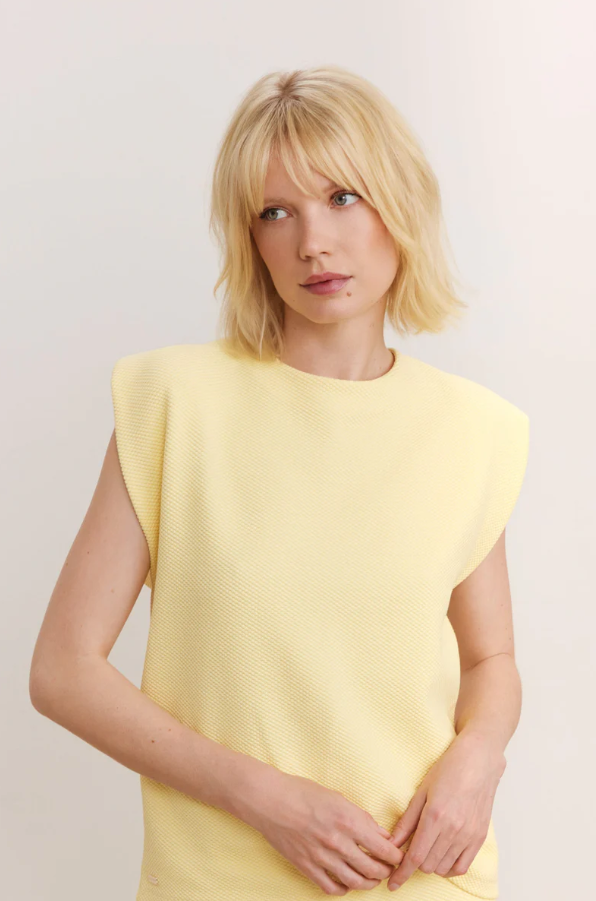 MOON PADDED SHOULDER TOP VANILLA