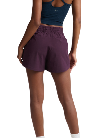 PEAK SHORT BRILLIANT BLACKBERRY