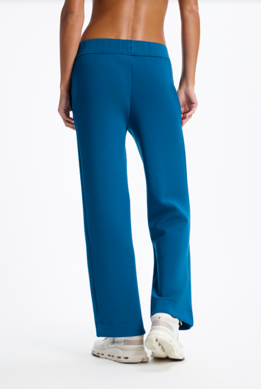 DREAMWEAVE RELAXED PANT SAILOR BLUE