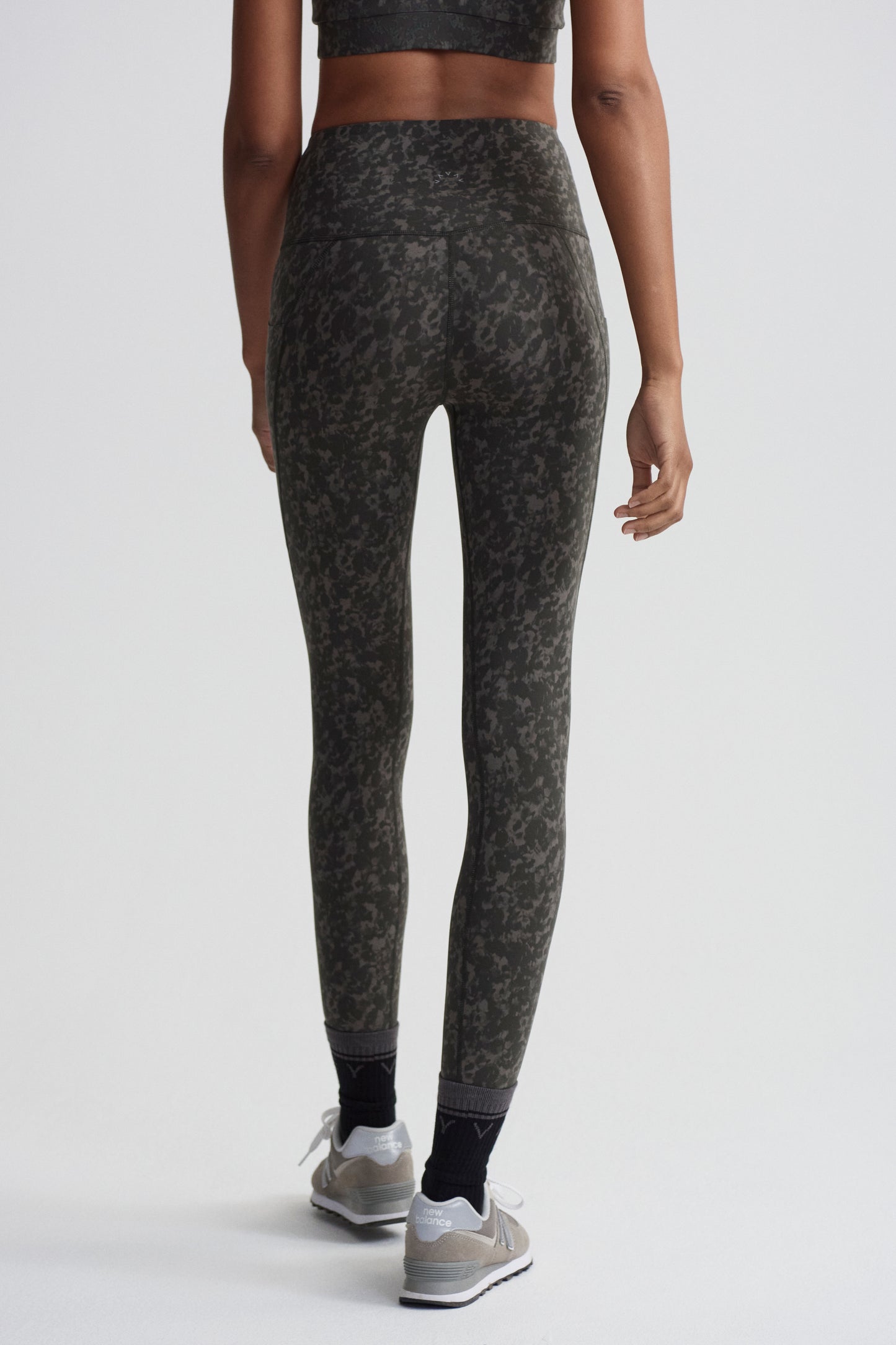 MOVE POCKET LEGGING OBSIDIAN DEW