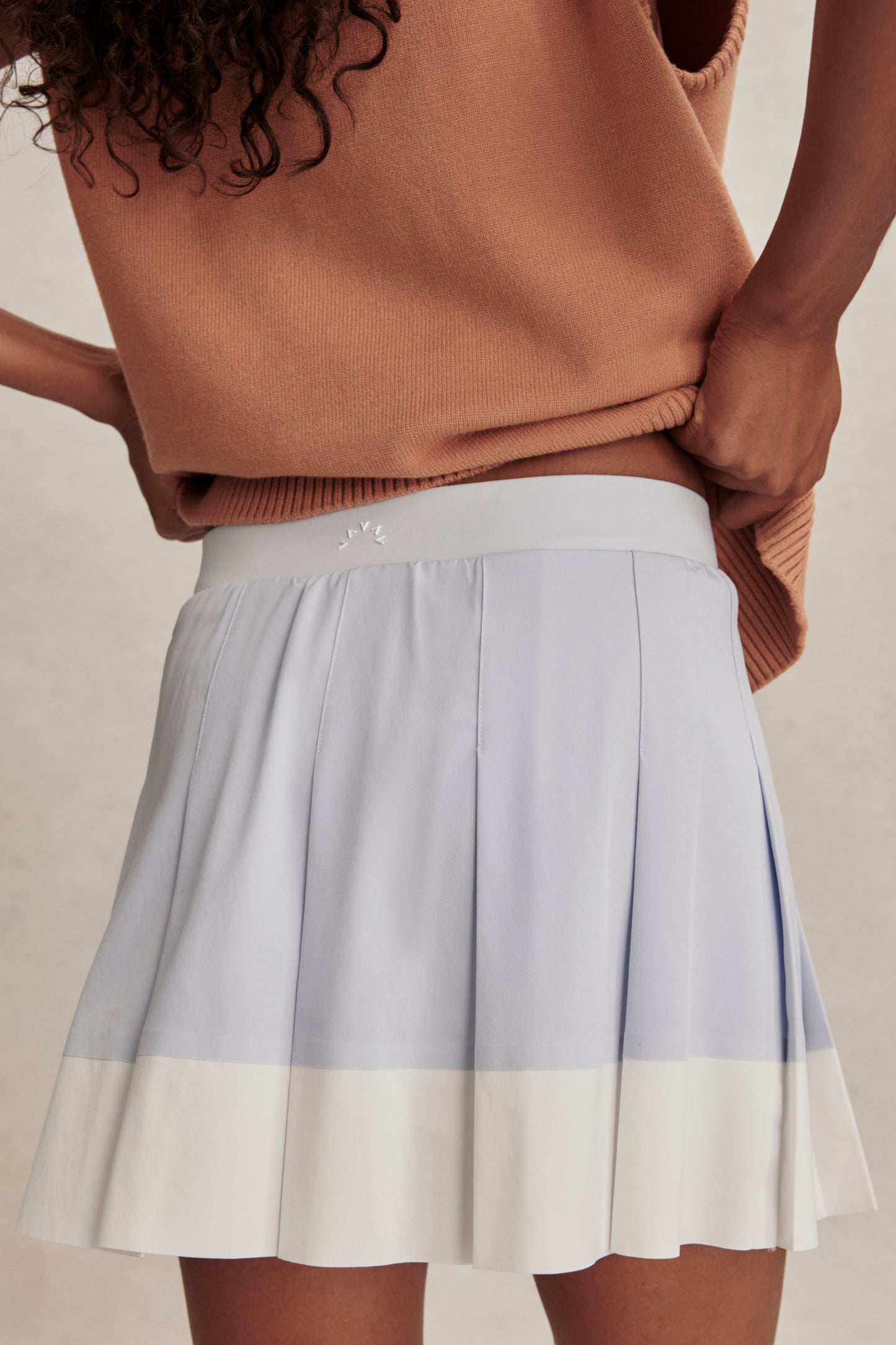 CHASE SKORT XENON BLUE