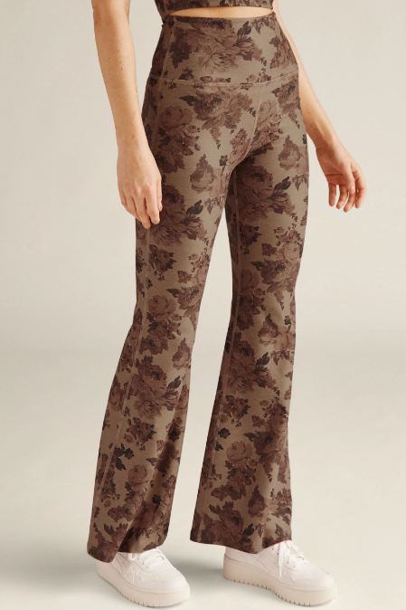 ALL DAY SPACEDYE FLARE PANT ROMANTIC FLORAL