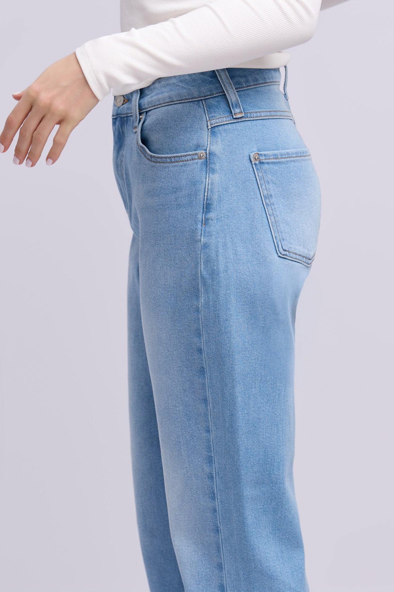 CHLOE STRAIGHT LEG JEAN GABBY