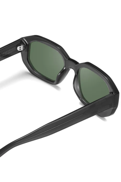 MORETTI SUNGLASSES (TWO COLOURS)