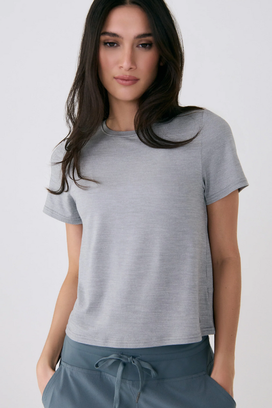 VITAL TEE LIGHT GREY