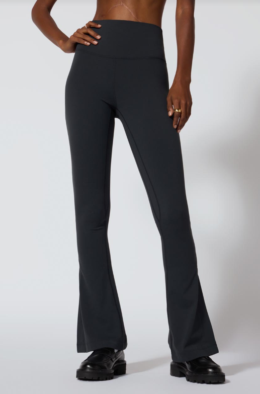 CLOUD FLARE PANT BLACK
