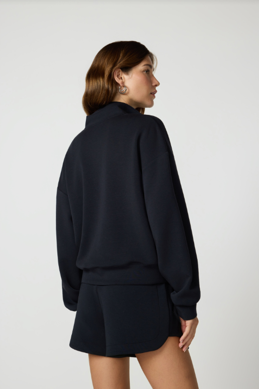 DREAMWEAVE CROSSOVER PULLOVER BLACK