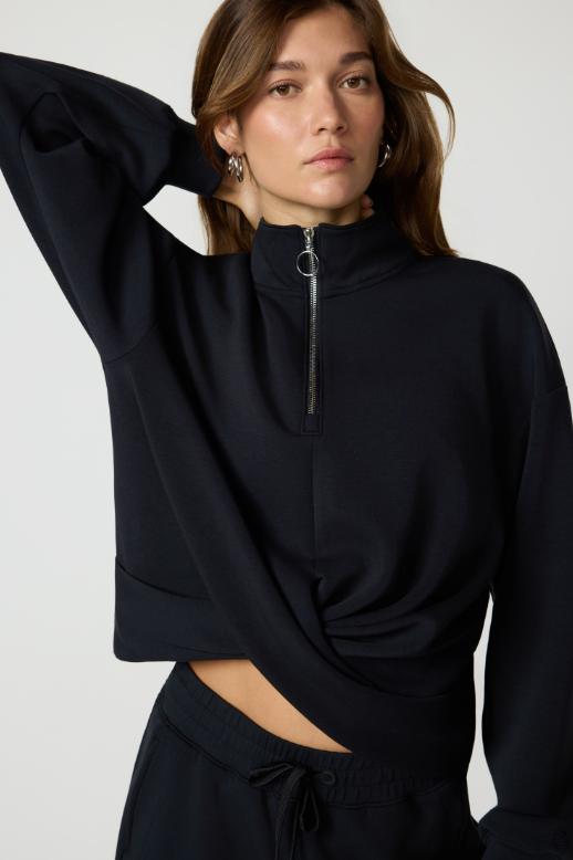 DREAMWEAVE CROSSOVER PULLOVER BLACK