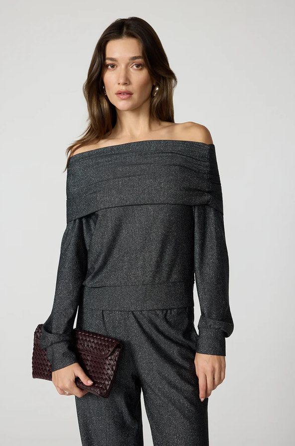 SHIMMER OFF SHOULDER TOP BLACK/SILVER
