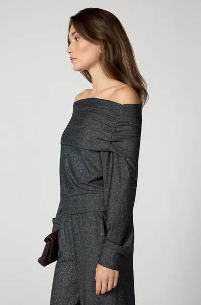SHIMMER OFF SHOULDER TOP BLACK/SILVER