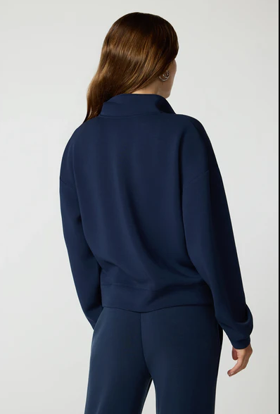 DREAMWEAVE CROSSOVER PULLOVER NAVY