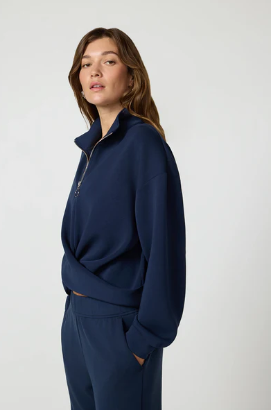 DREAMWEAVE CROSSOVER PULLOVER NAVY