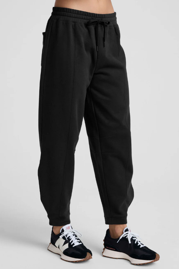 LUXEFLEECE BARREL SWEATPANT BLACK