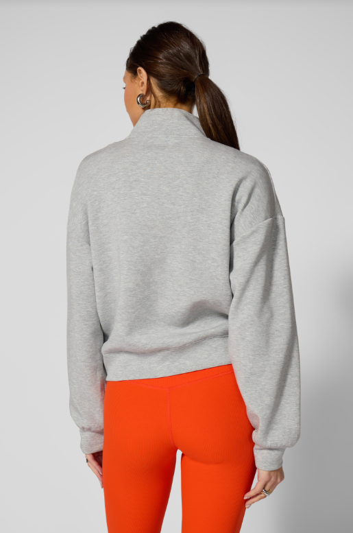 DREAMWEAVE CROSSOVER PULLOVER CONCRETE