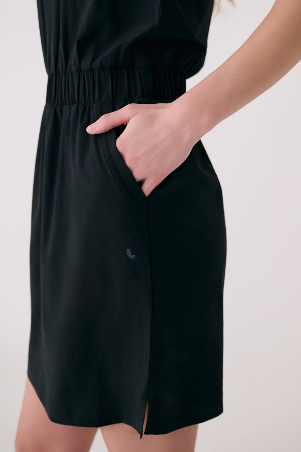 SOFIA SCOOP NECK DRESS BLACK