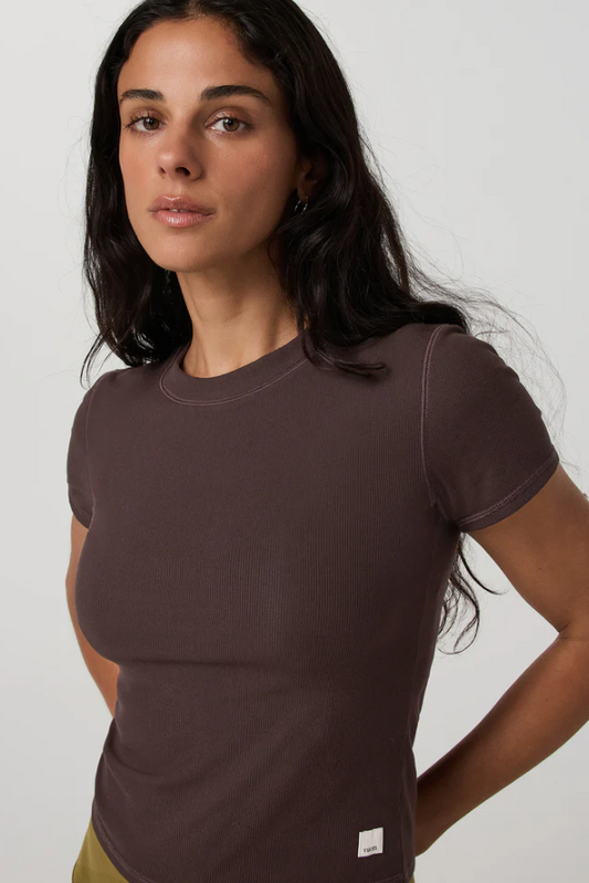 POSE FITTED TEE FRENCH ROAST