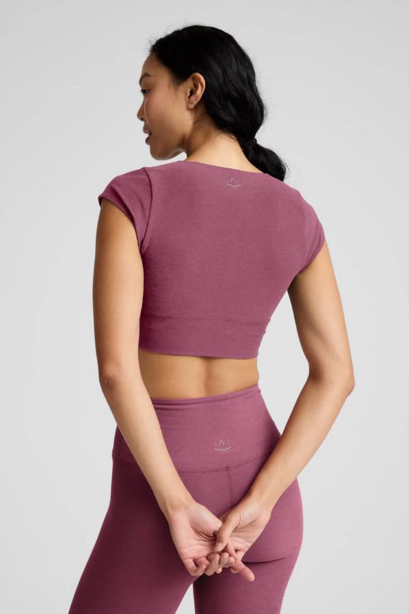 GET IT TWISTED CROPPED TEE SMOOTH MAUVE