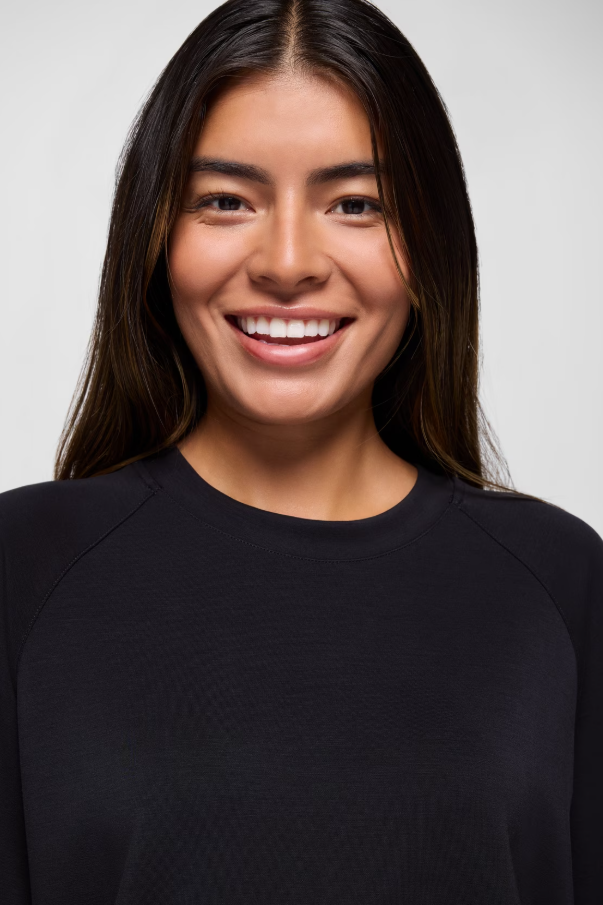SHEA CREWNECK BLACK