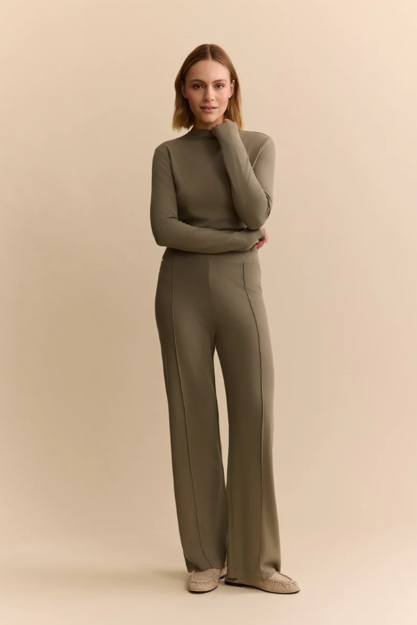 FOREST MOCK NECK KHAKI