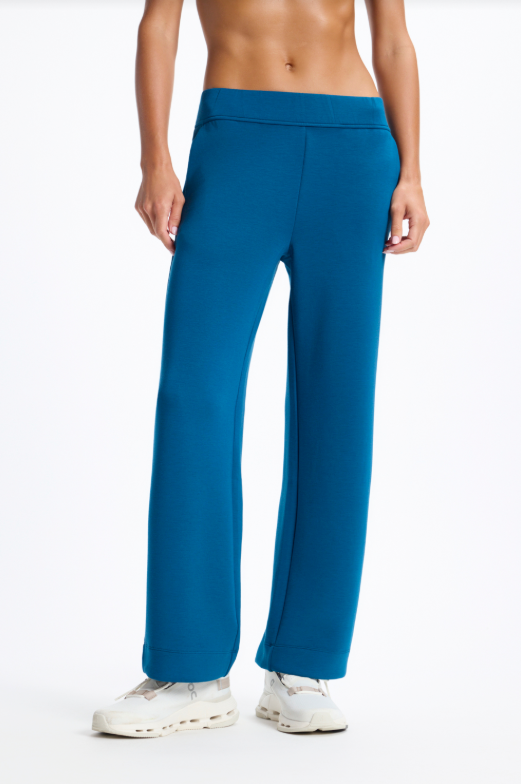 DREAMWEAVE RELAXED PANT SAILOR BLUE