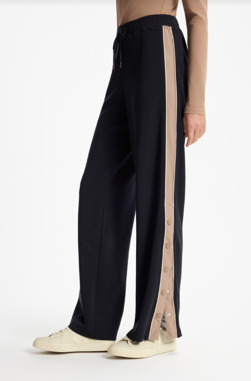 PERFORMANCE TRACK PANT BLACK