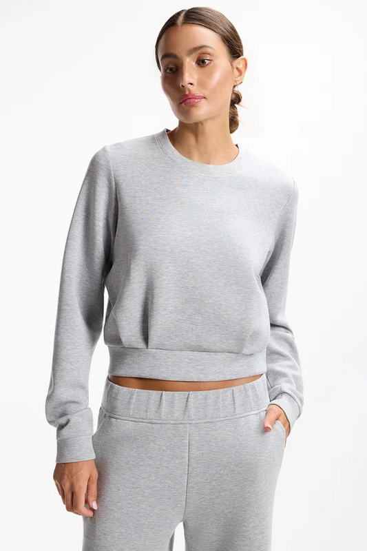 DREAMWEAVE PLEATED CREW NECK CONCRETE