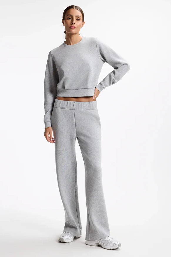 DREAMWEAVE PLEATED CREW NECK CONCRETE
