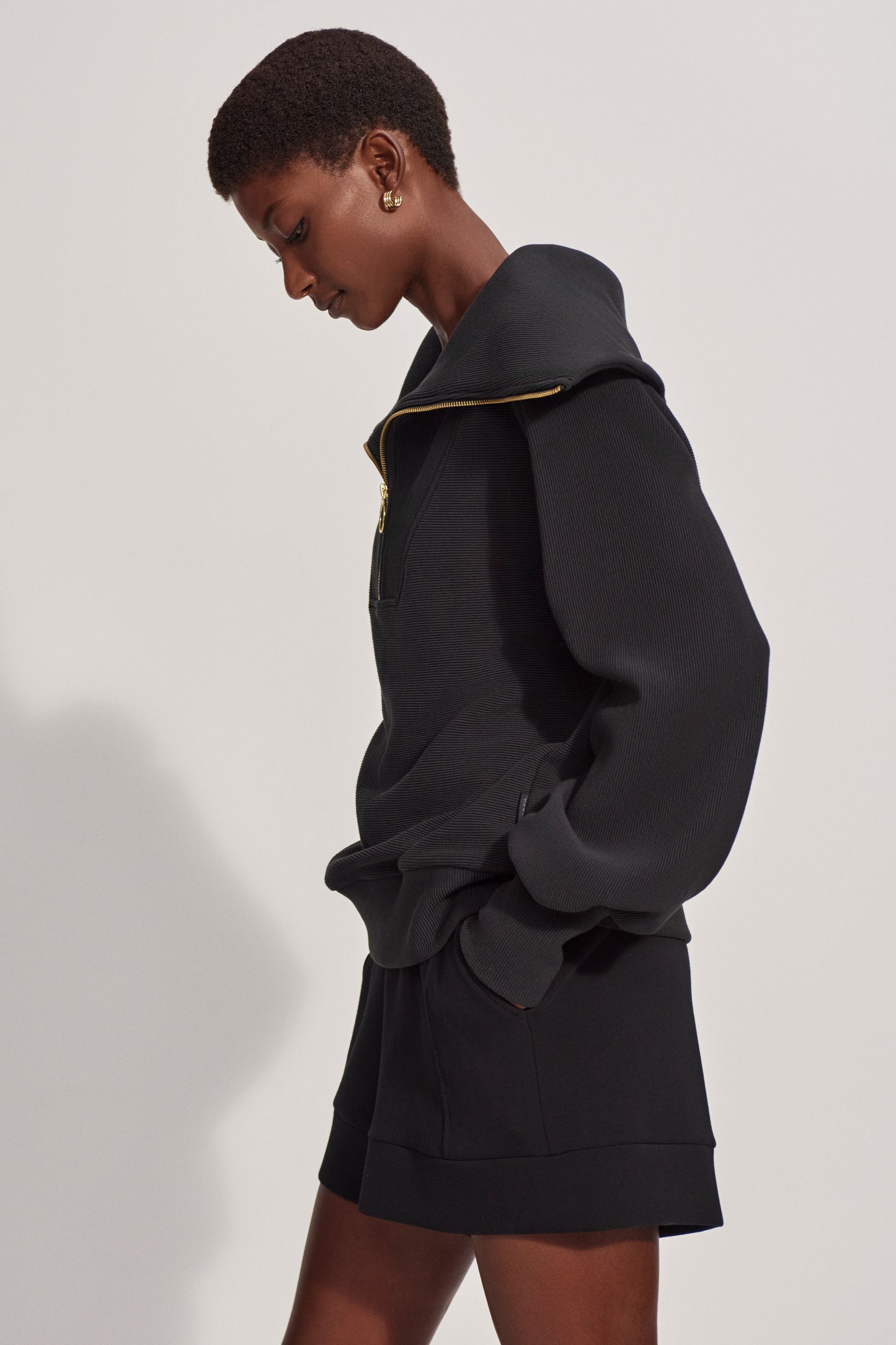 VINE HALF ZIP BLACK