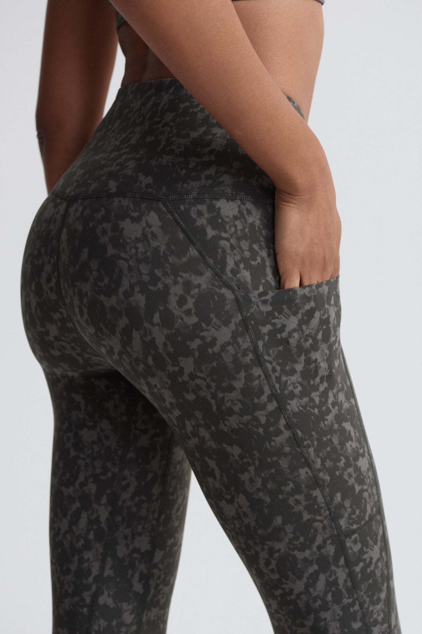 MOVE POCKET LEGGING OBSIDIAN DEW