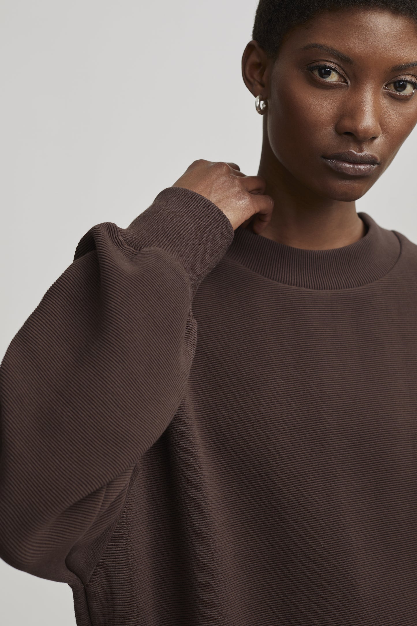 MAE BOYFRIEND SWEAT COFFEE BEAN