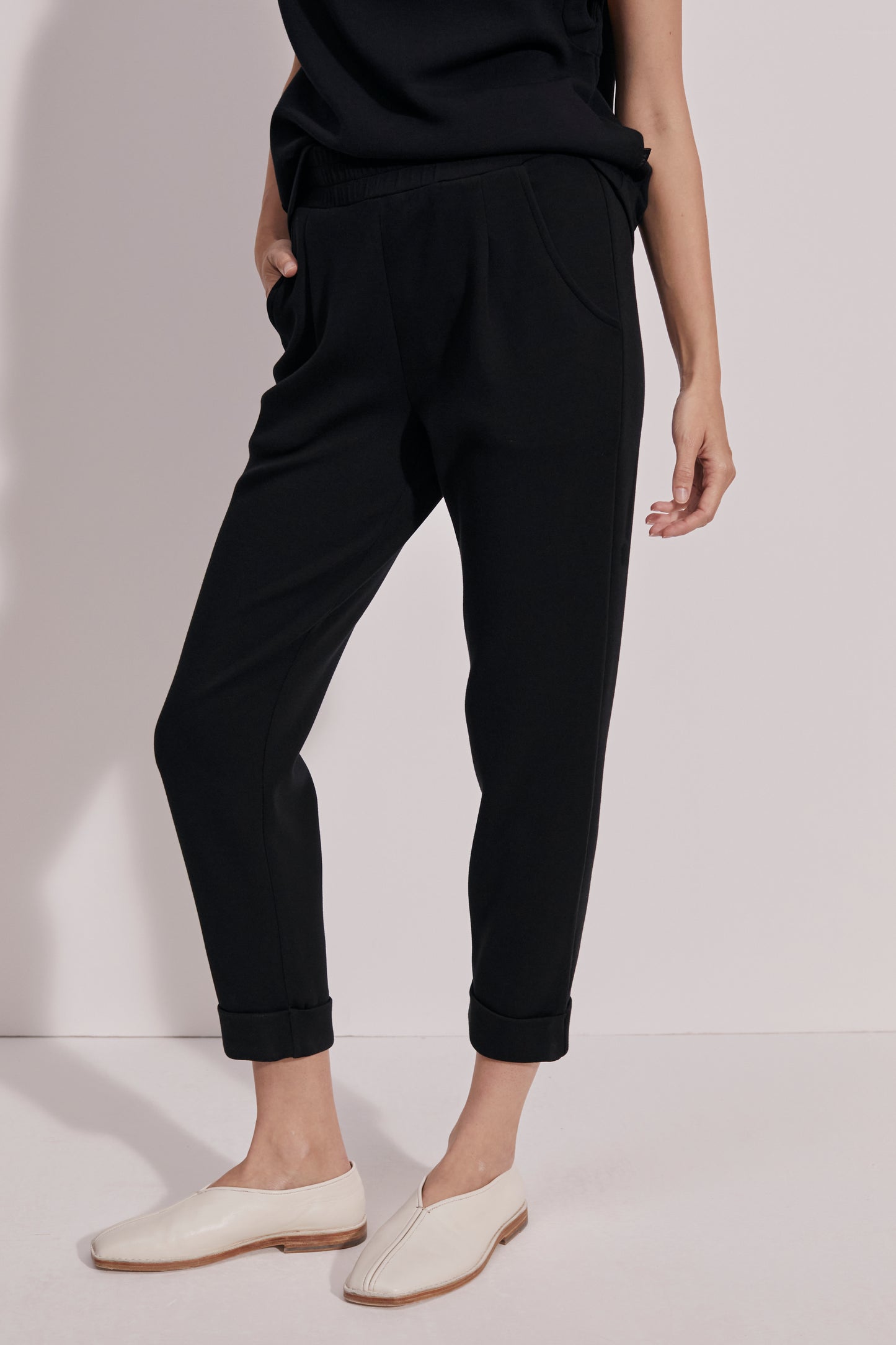 ROLLED CUFF PANT BLACK