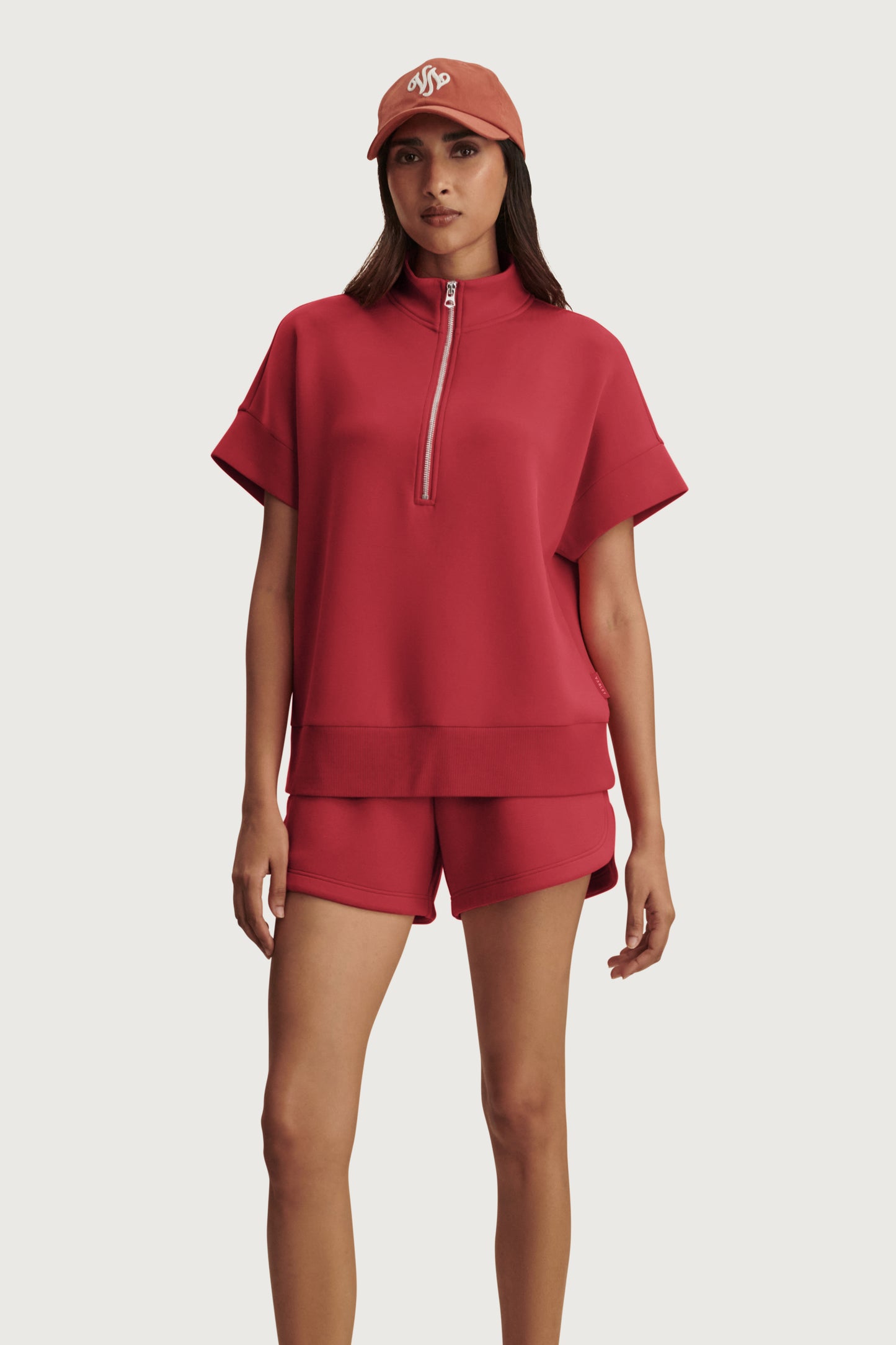 ATRIUM SHORT RICH RASPBERRY
