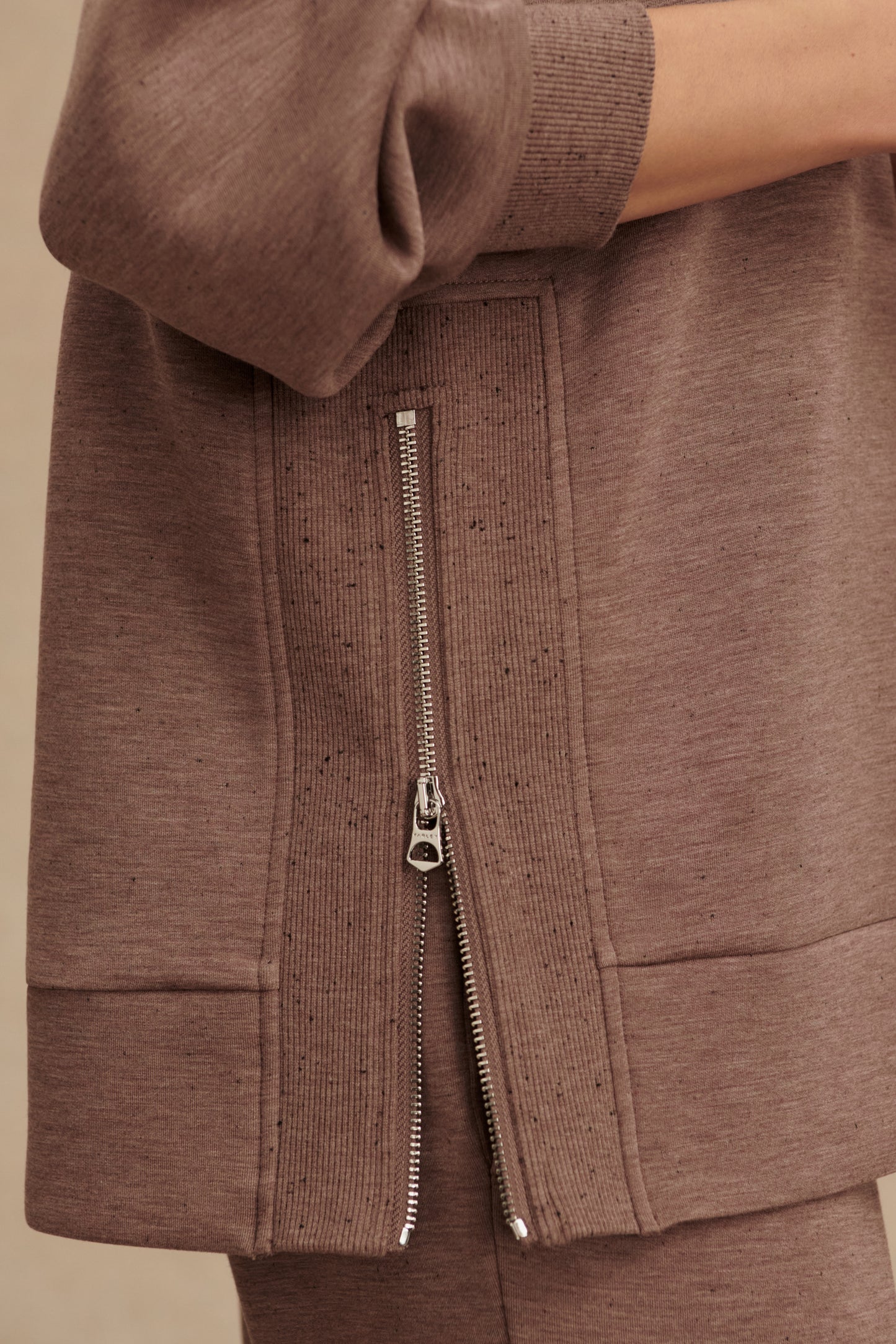 NICOLE BOYFRIEND SWEAT DEEP TAUPE FLECK