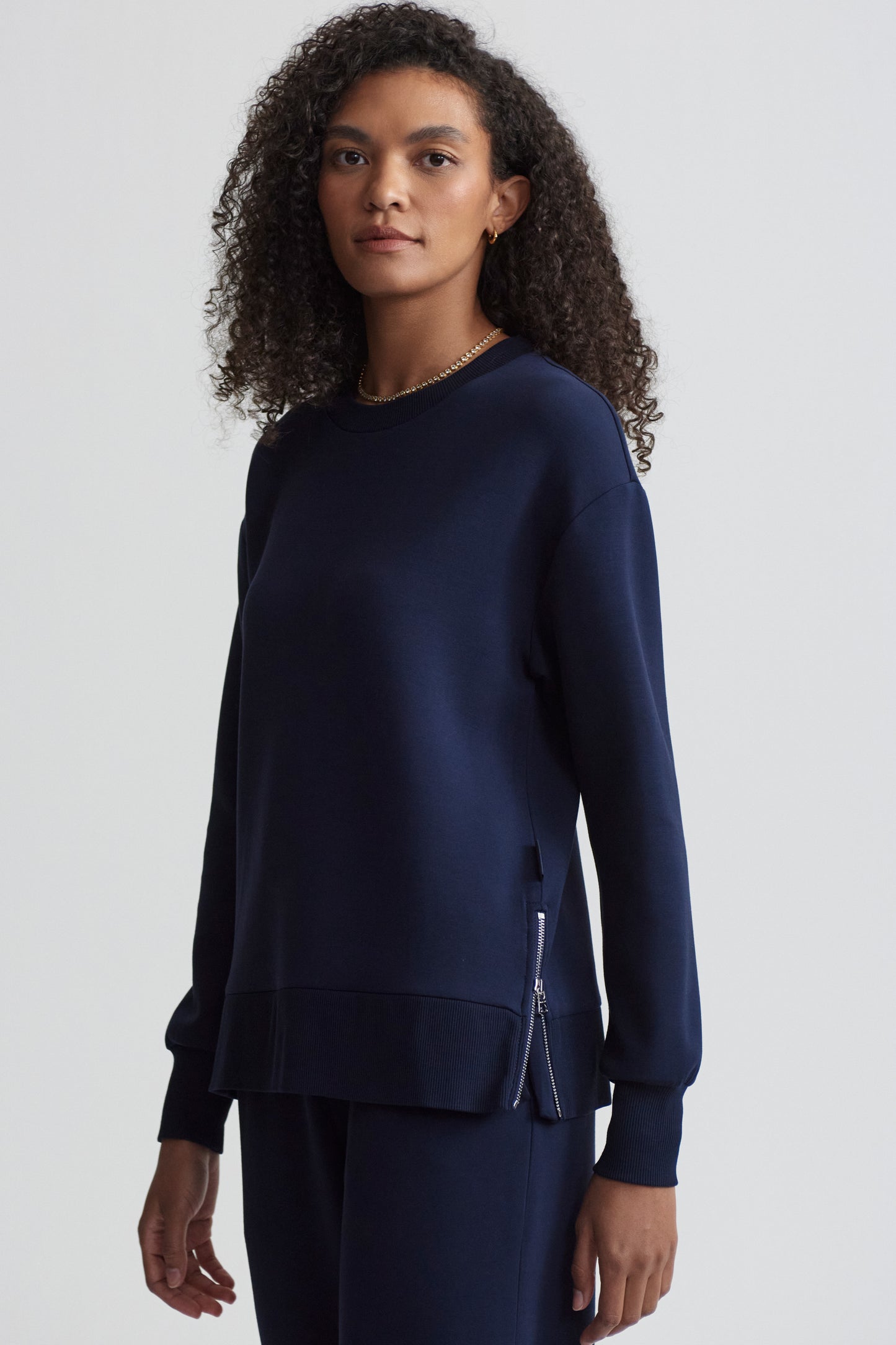 GABRIELLA SWEAT NAVY