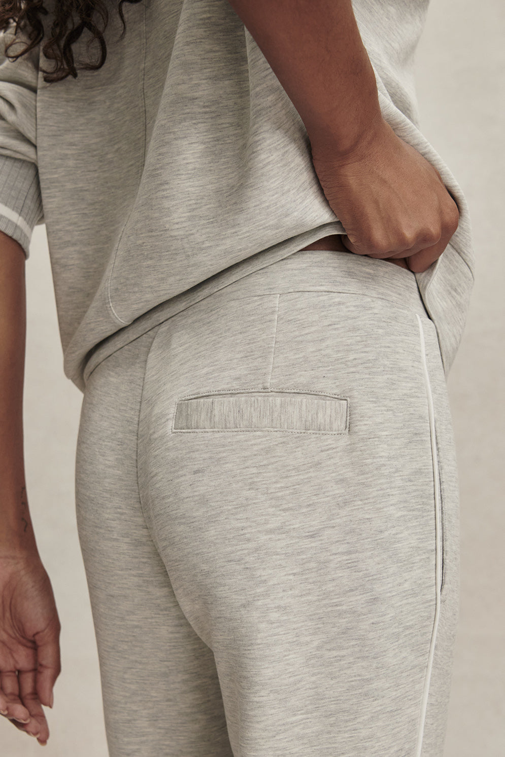 SLIM PINTUCK PANT LIGHT GREY MARL
