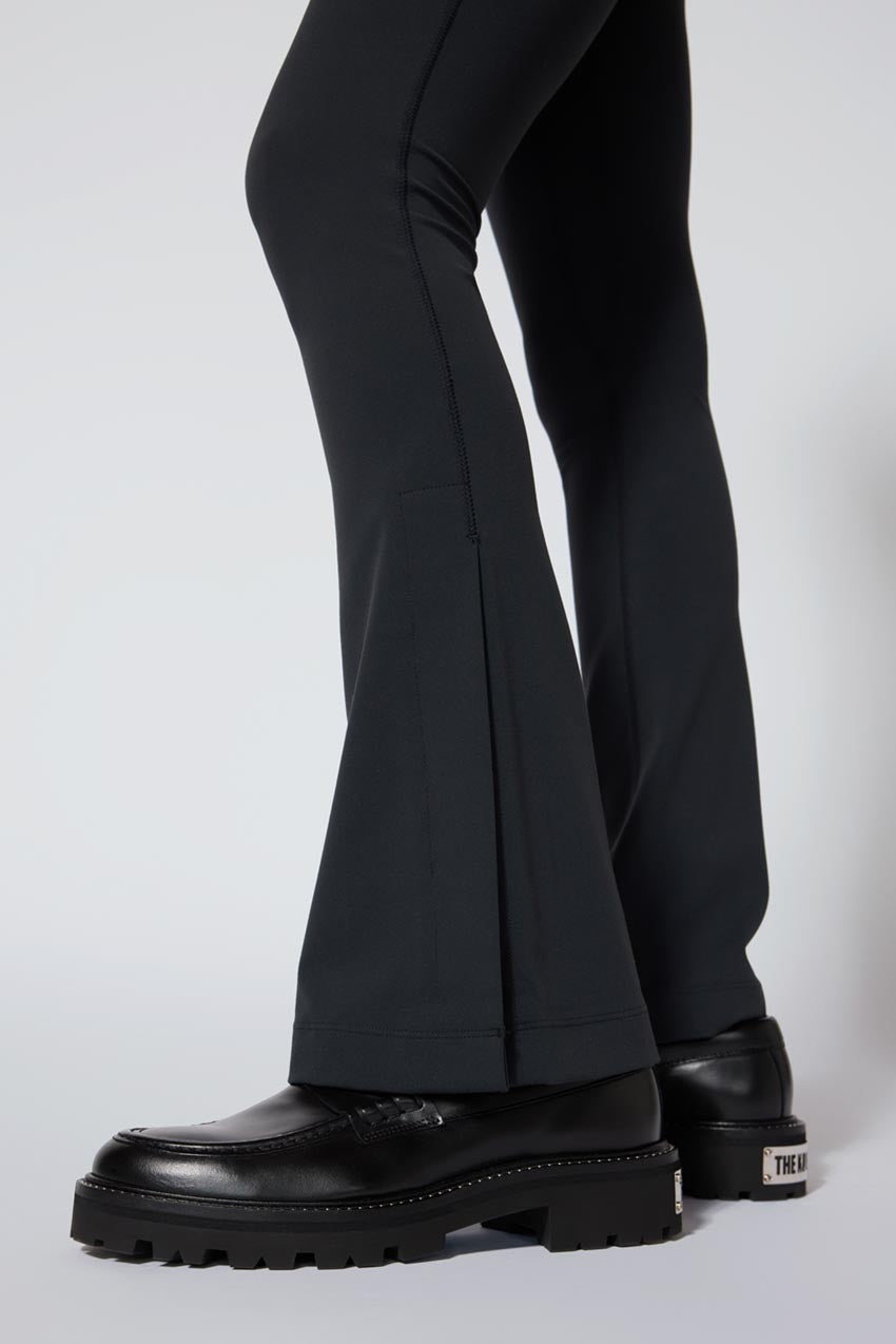 CLOUD FLARE PANT BLACK